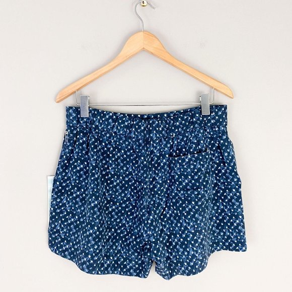 Carve Designs Jamie Shorts Blue Shibori Dots NWT - Picture 4 of 5